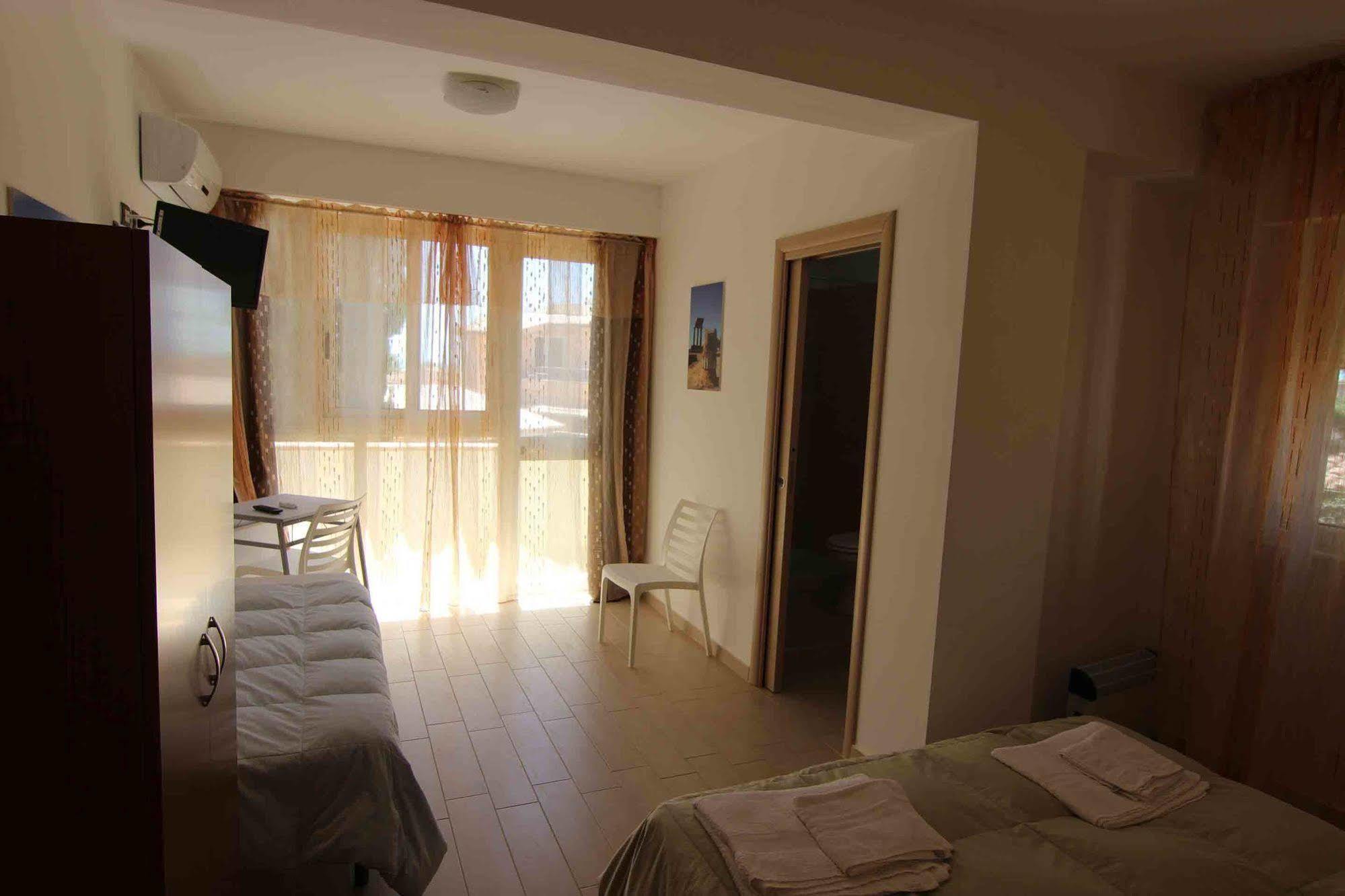 Le Dune 2* San Leone